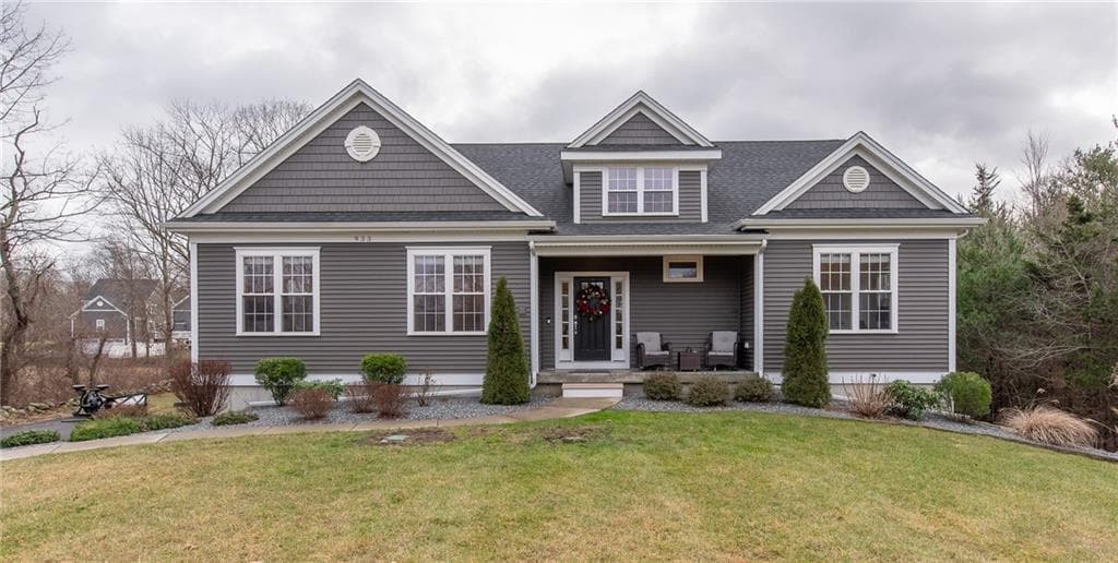 933 Pleasant Street - Photo 1