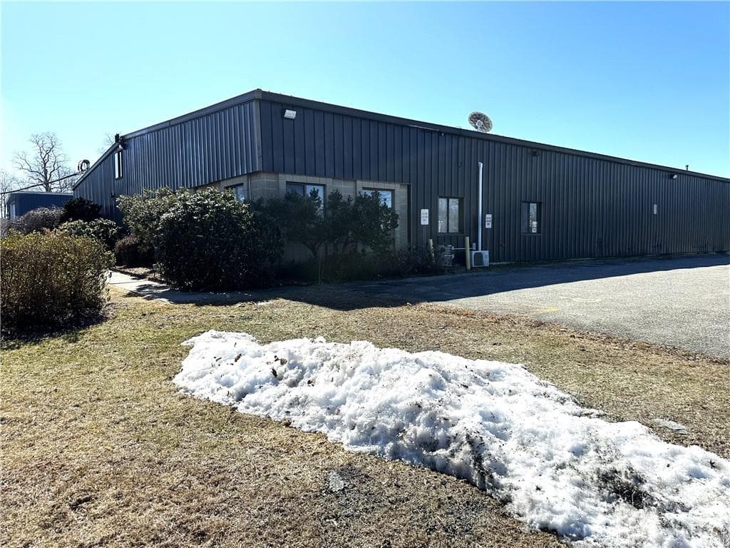 77 Broadcommon Road - Photo 2