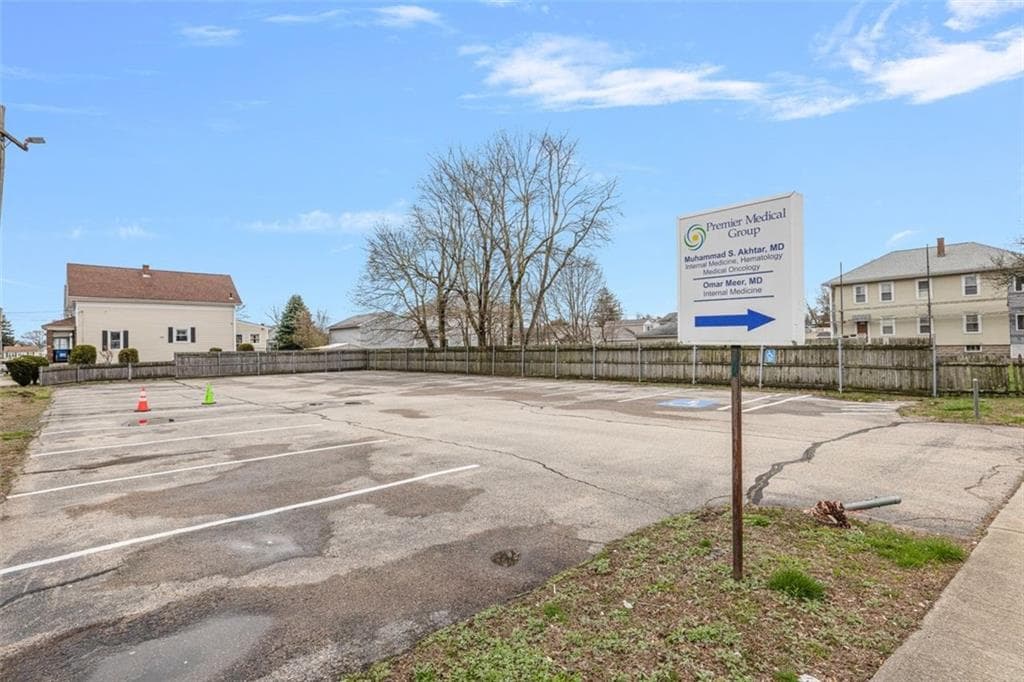 999 South Broadway - Photo 3