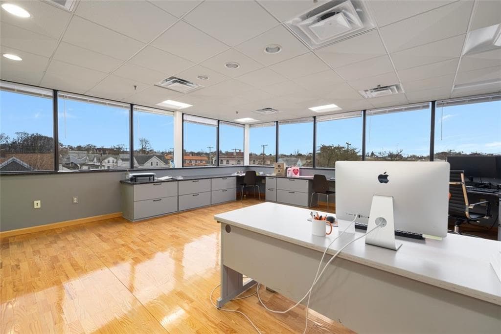 999 South Broadway - Photo 4