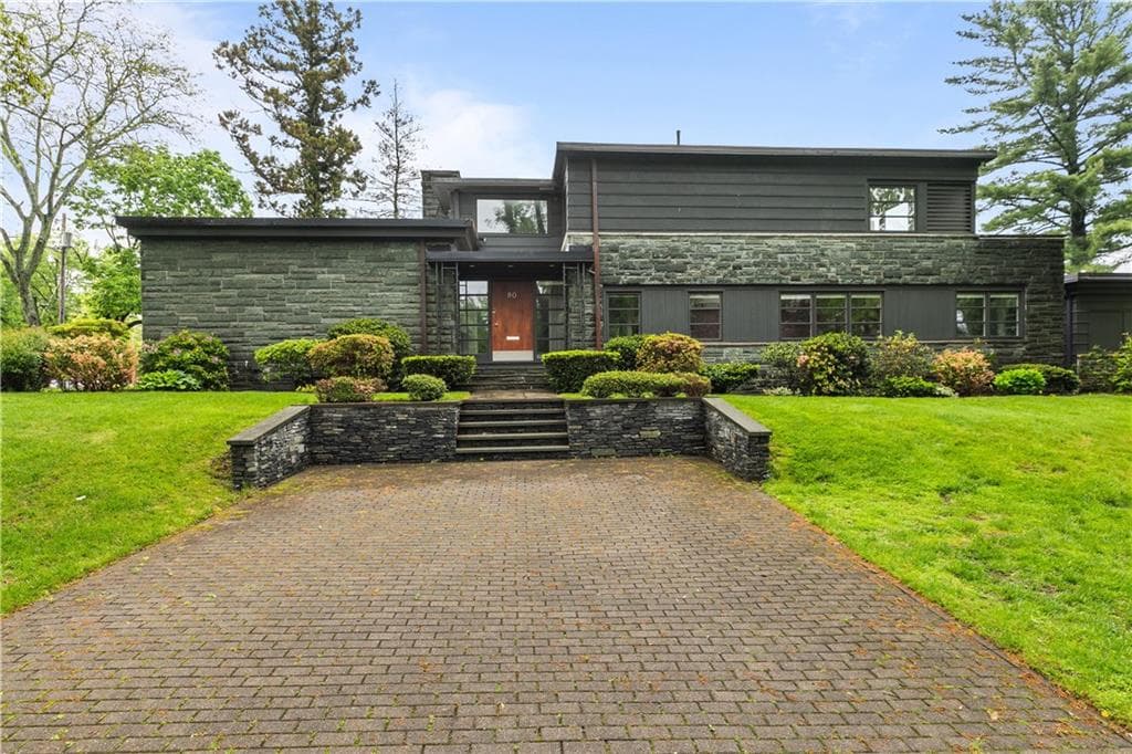 80 Clarendon Avenue - Photo 2