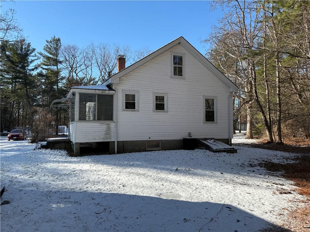52 CARPENTER Street - Photo 2
