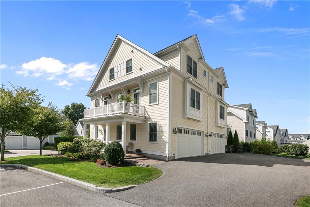 50 Kettle Point Avenue #50 - Photo 2