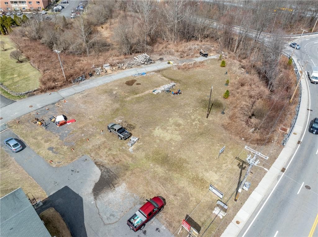 2220 Diamond Hill Road - Photo 2