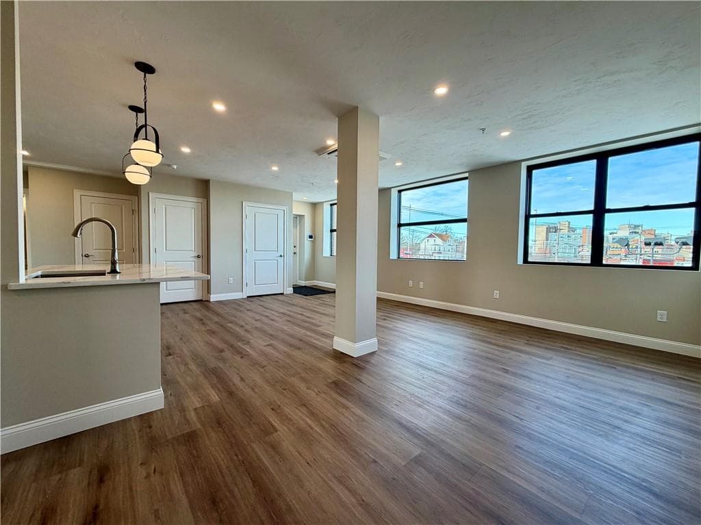 754 Eddy Street #3B - Photo 2