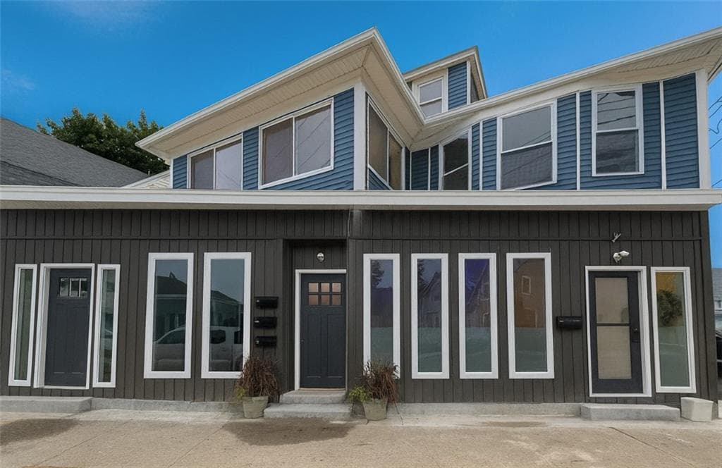 458 Smithfield Avenue - Photo 1