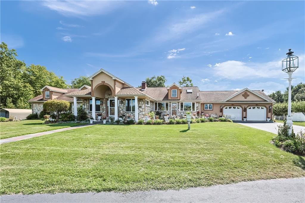 240 Smith Street - Photo 4