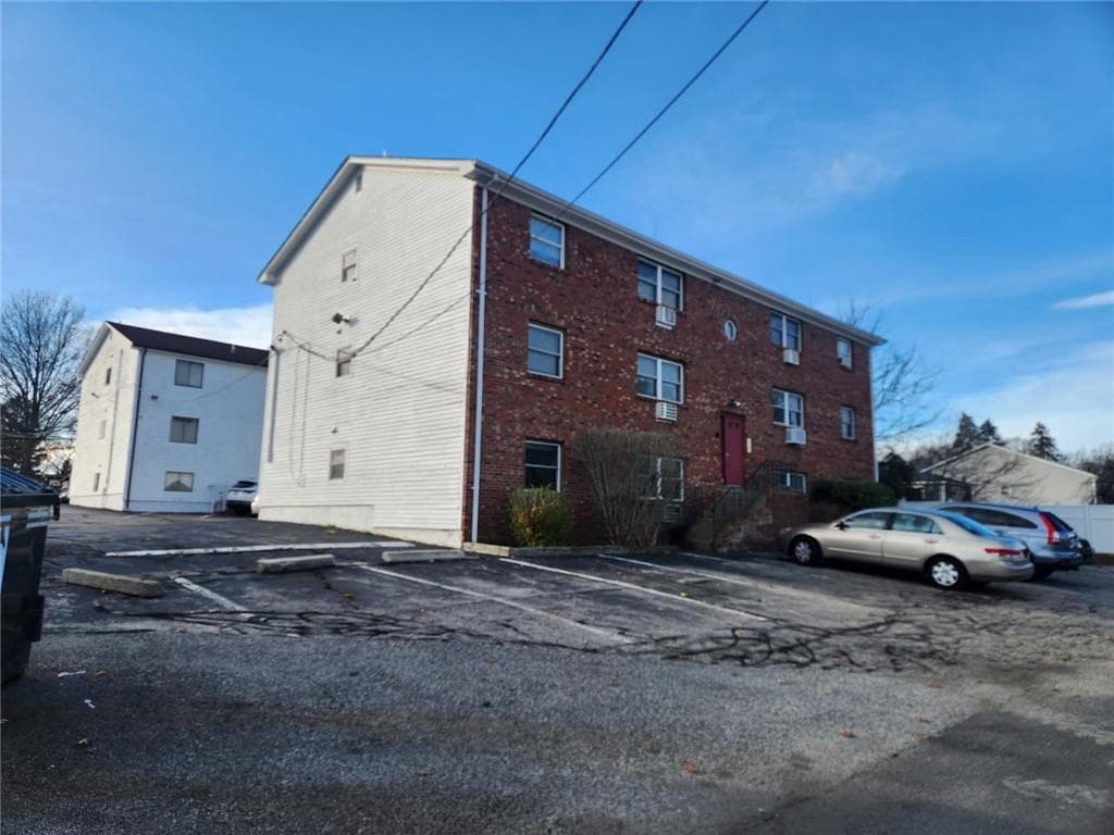 203 Lexington Avenue - Photo 3