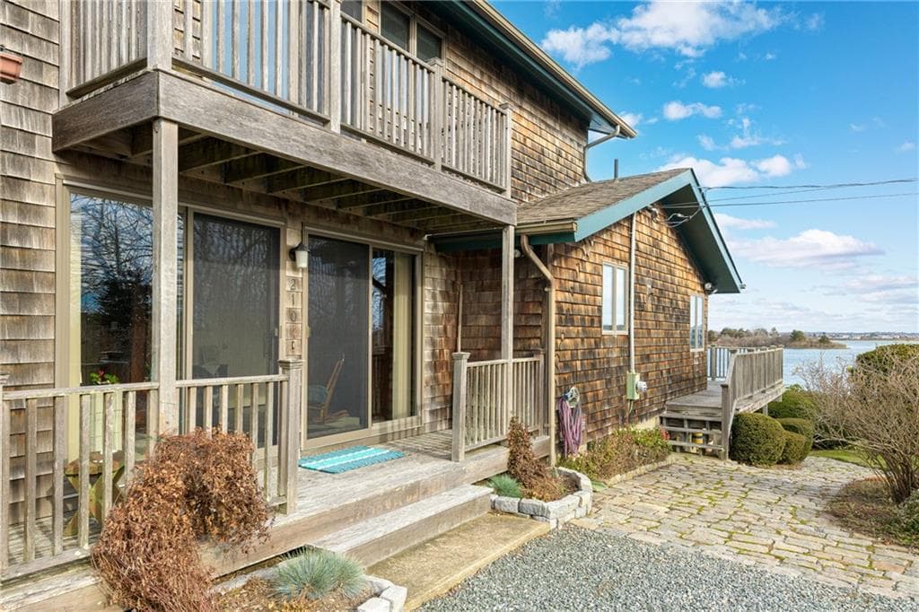 210 Washington Street - Photo 5