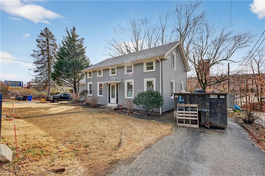 154 waterman Avenue - Photo 2