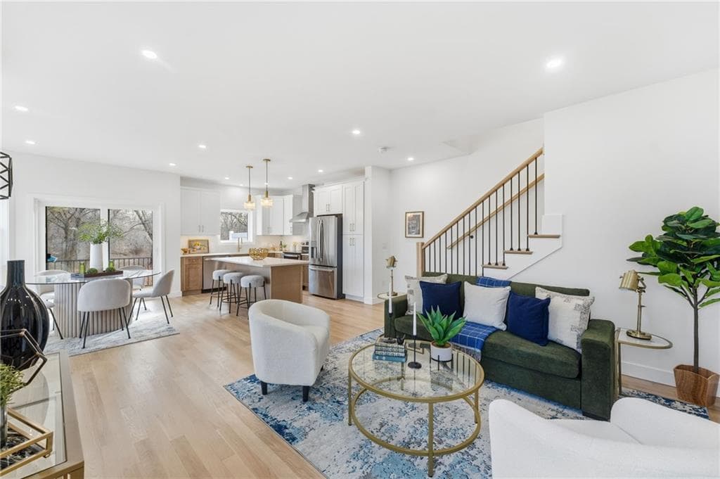 138 Fisher Street #B - Photo 5