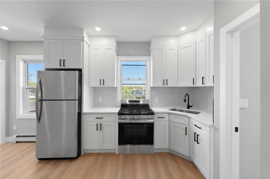 735 Broadway - Photo 3