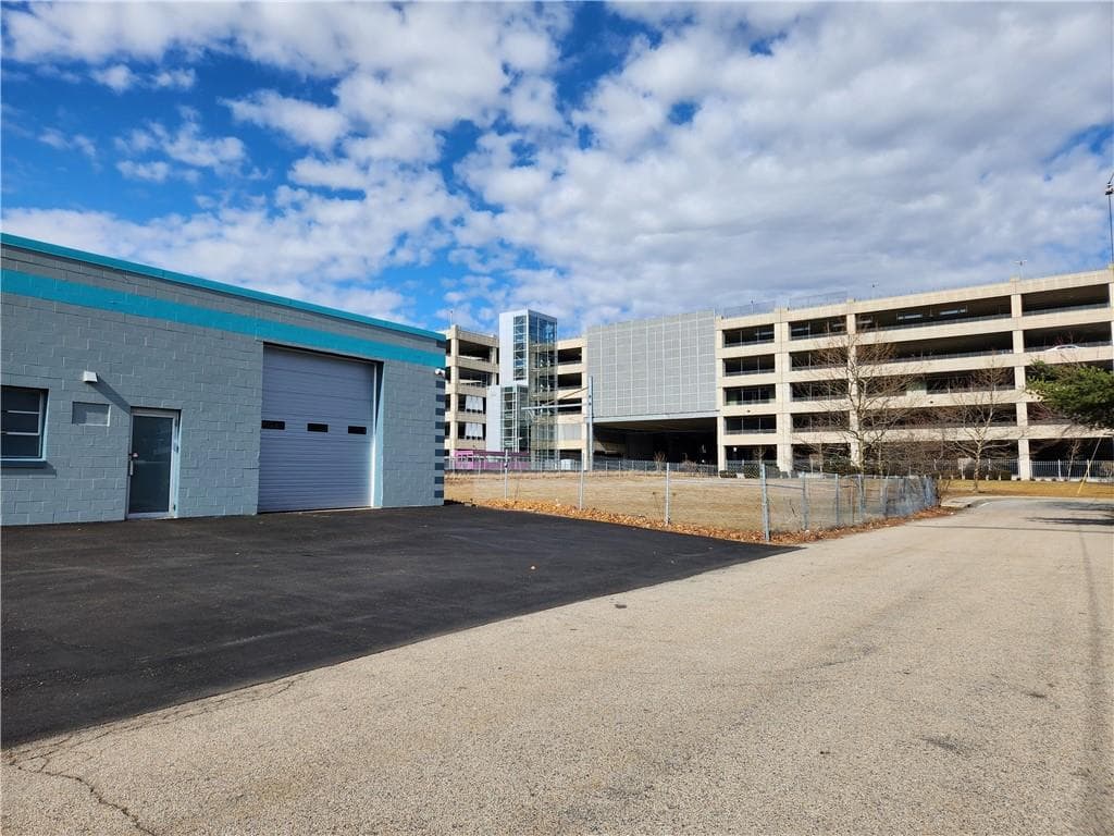 103 Glenham Avenue - Photo 1