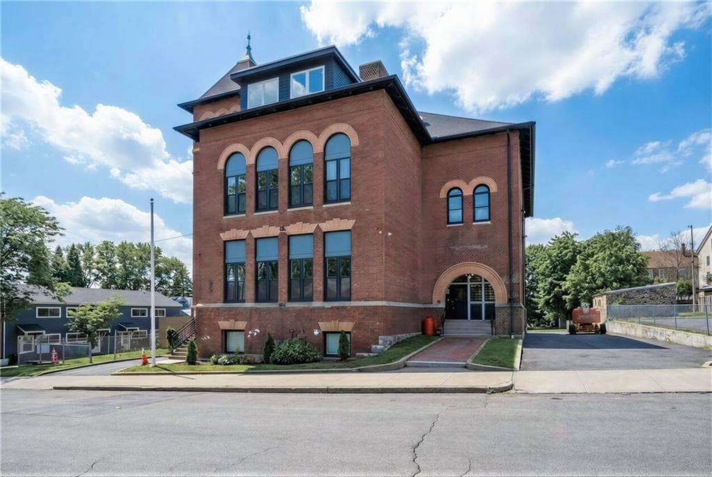 72 Kendrick Avenue - Photo 1