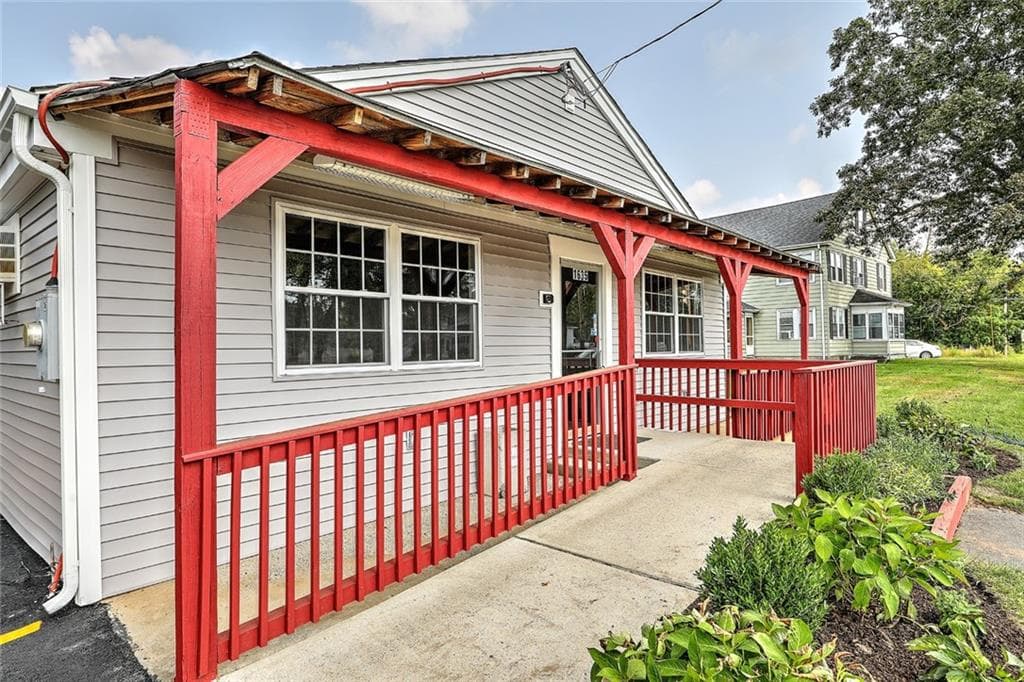 1635 Grand Army of the Republic Highway - Photo 2