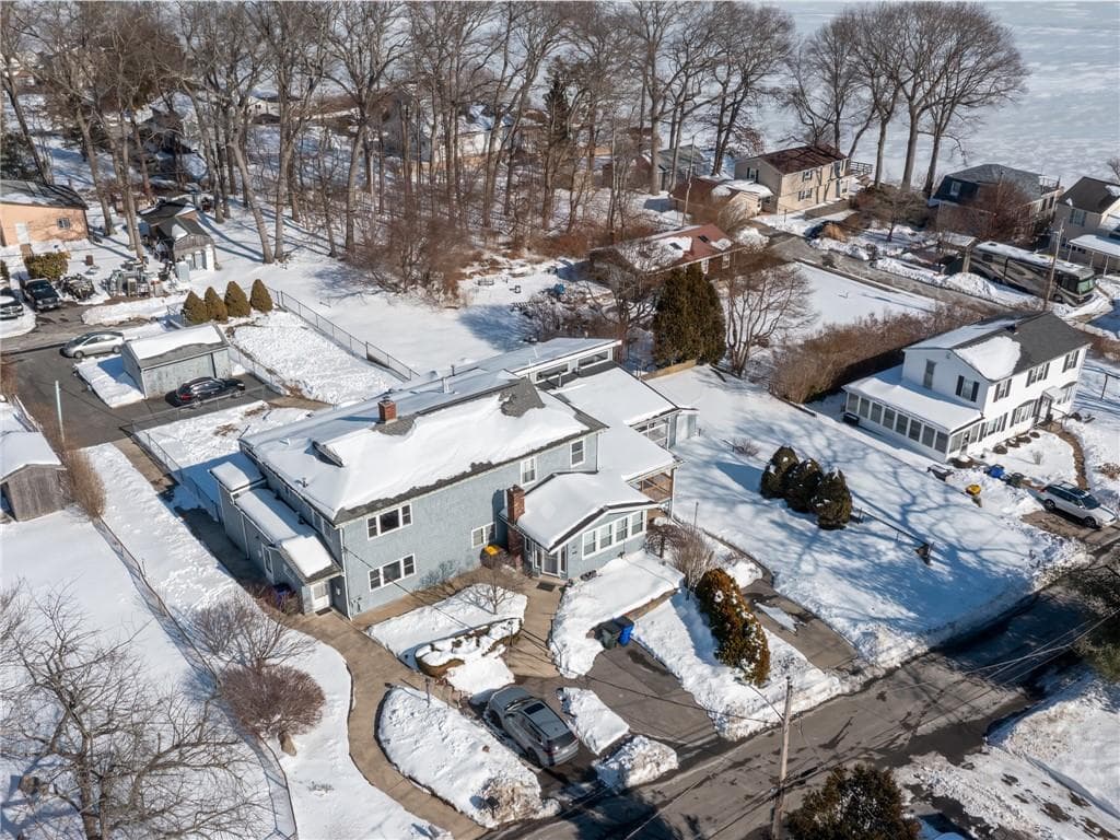 1082 Hancock Street - Photo 4