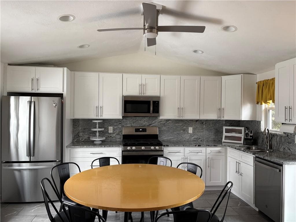 209 Windmill Street - Photo 2