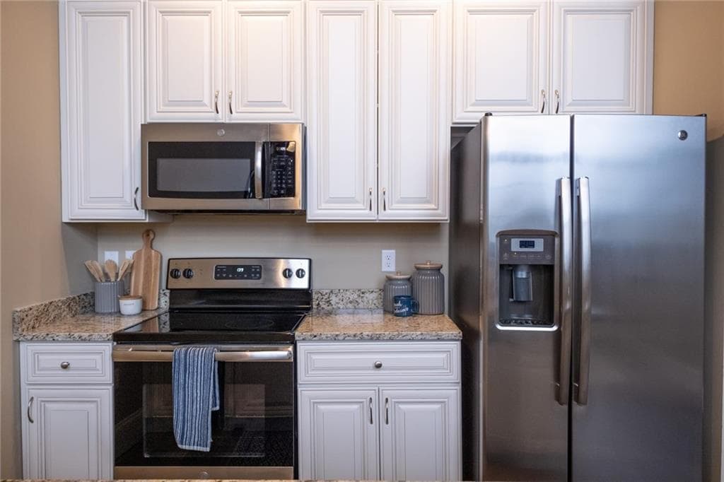 413 CENTRAL Avenue #14-105 - Photo 4