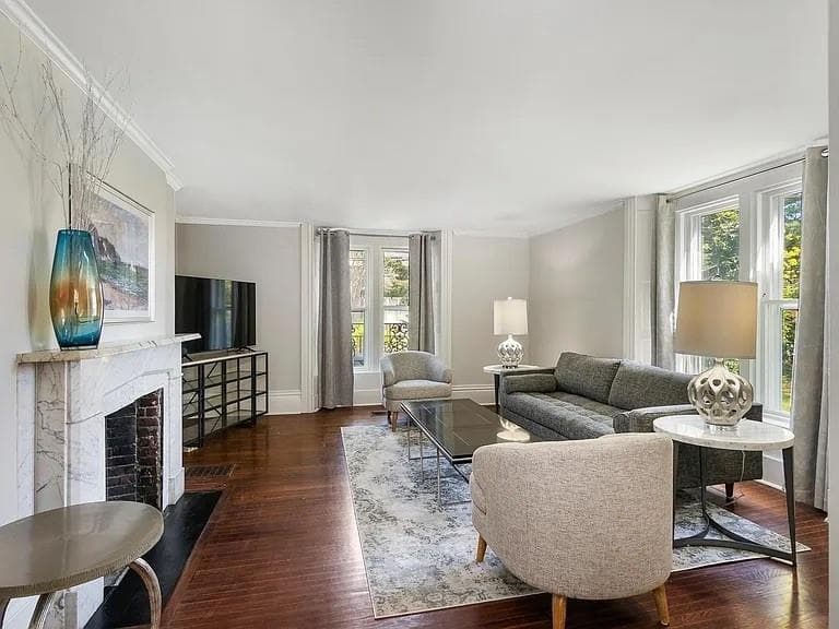 77 Coggeshall Avenue #S - Photo 2