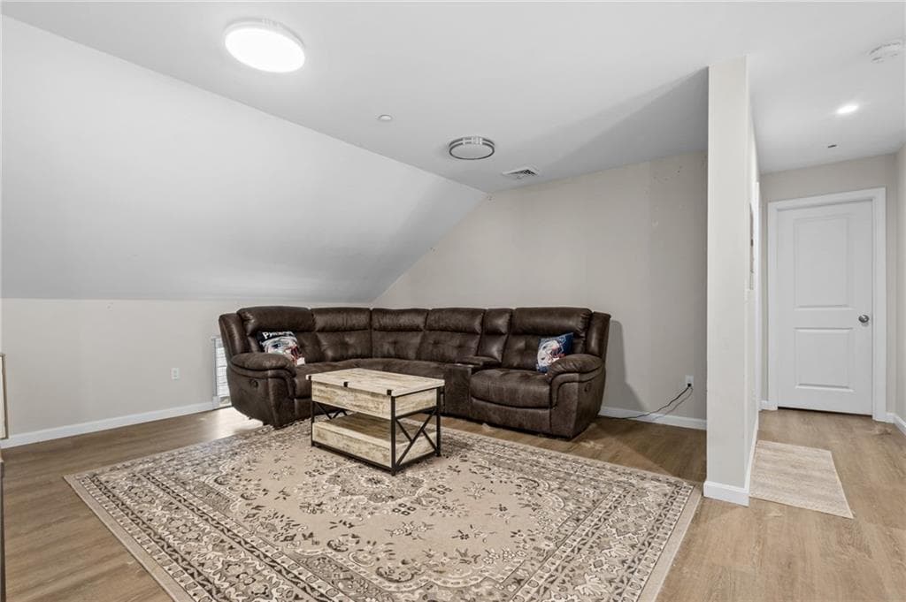 5 Hill Street #3 - Photo 5