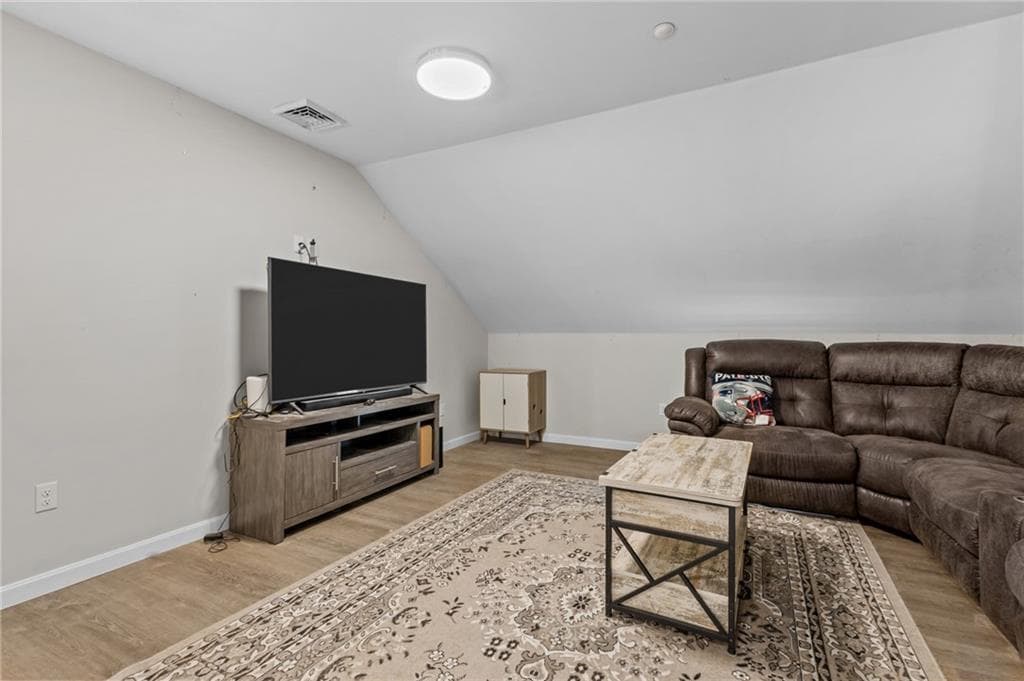 5 Hill Street #3 - Photo 4