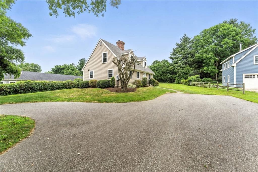 63 Pemberton Avenue - Photo 3