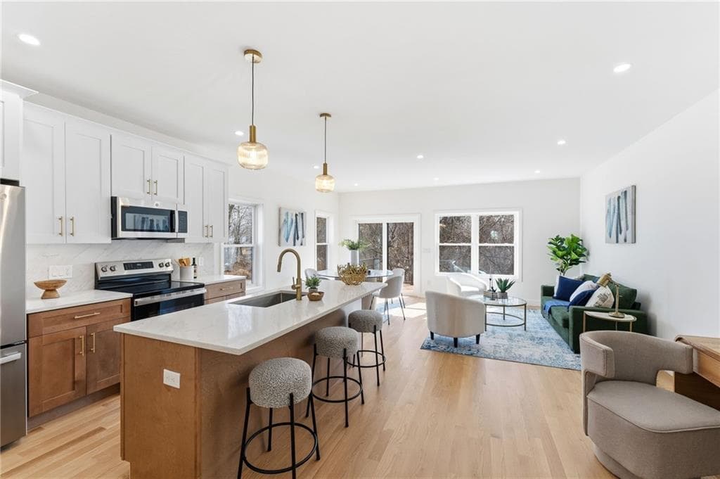 142 Fisher Street #A - Photo 4