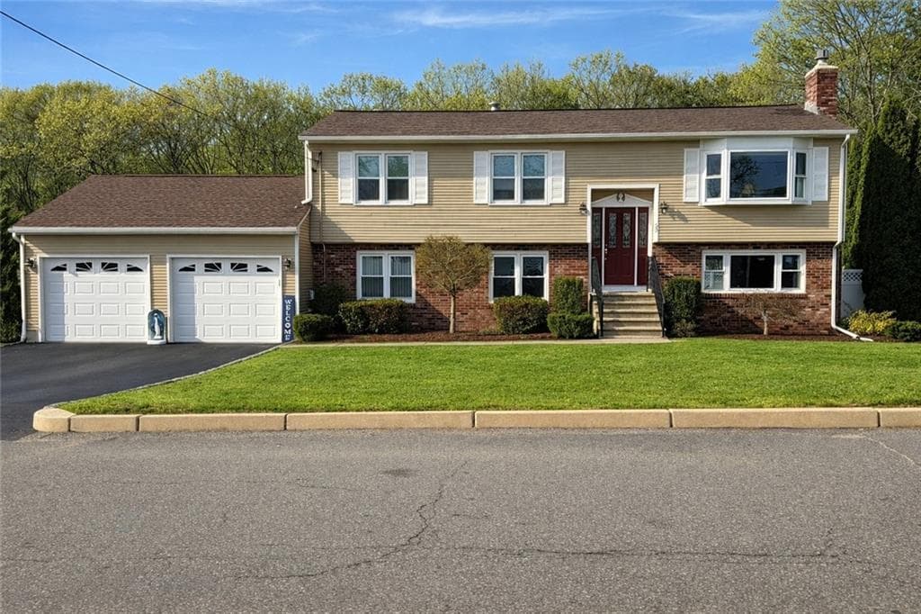 53 Bicentennial Way - Photo 1