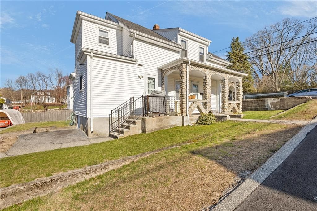 100 Lyman Avenue - Photo 3