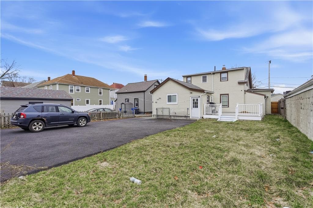 215 Kenyon Avenue - Photo 2