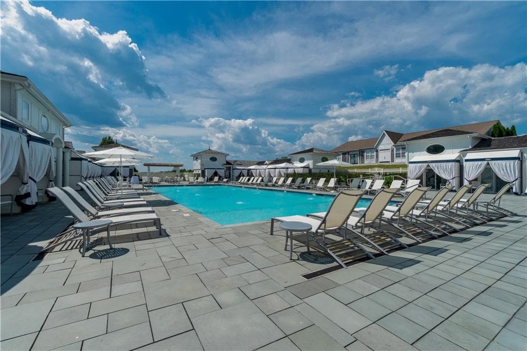 1 Tower Drive #506 - Photo 3