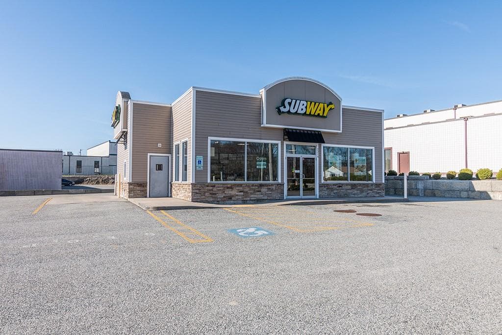 2214 Plainfield Pike - Photo 2