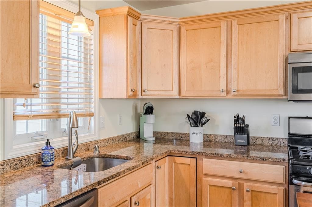 27 Streamview Drive - Photo 5