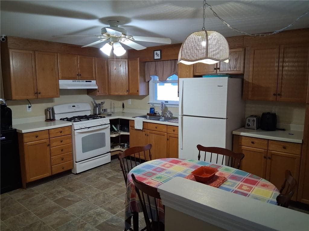 170 Bernice Avenue - Photo 2