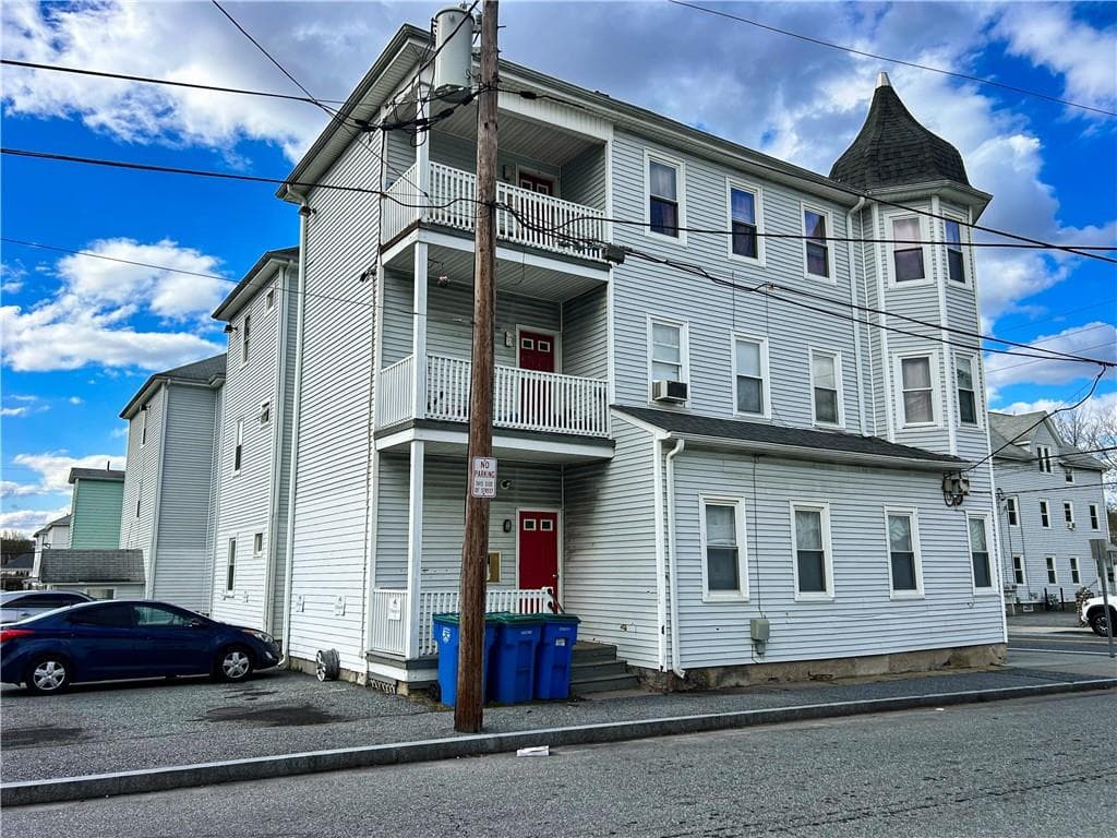 176 RAILROAD Street - Photo 5