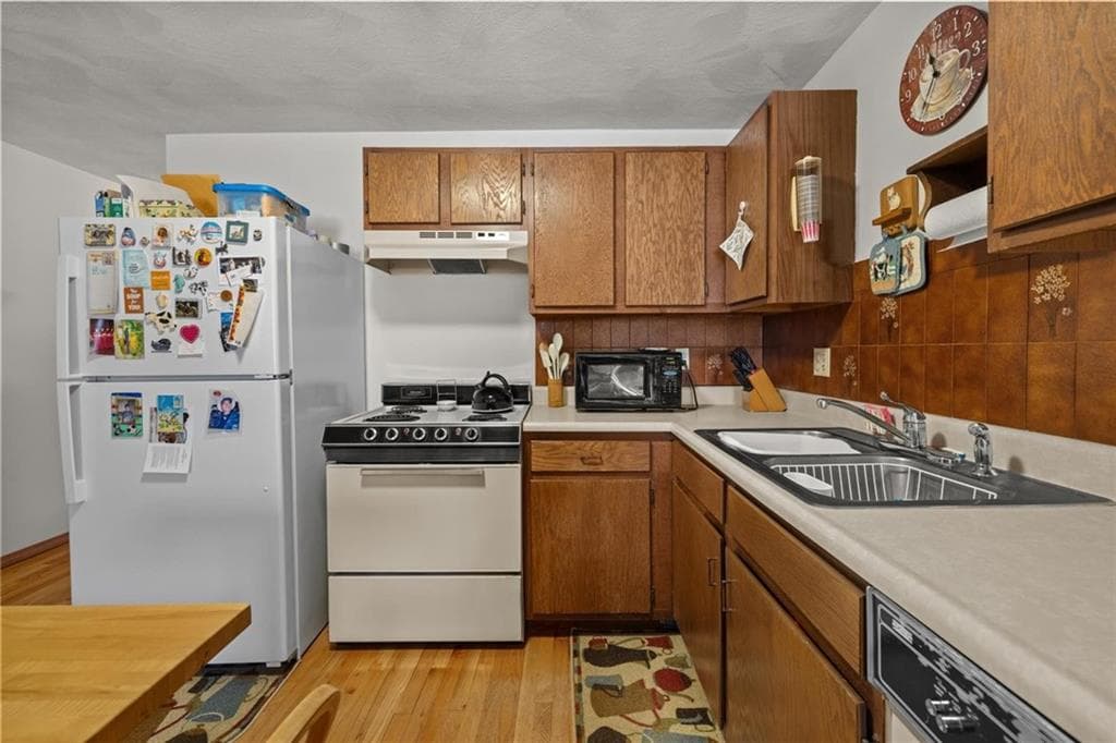 569 Smithfield Road #24 - Photo 5