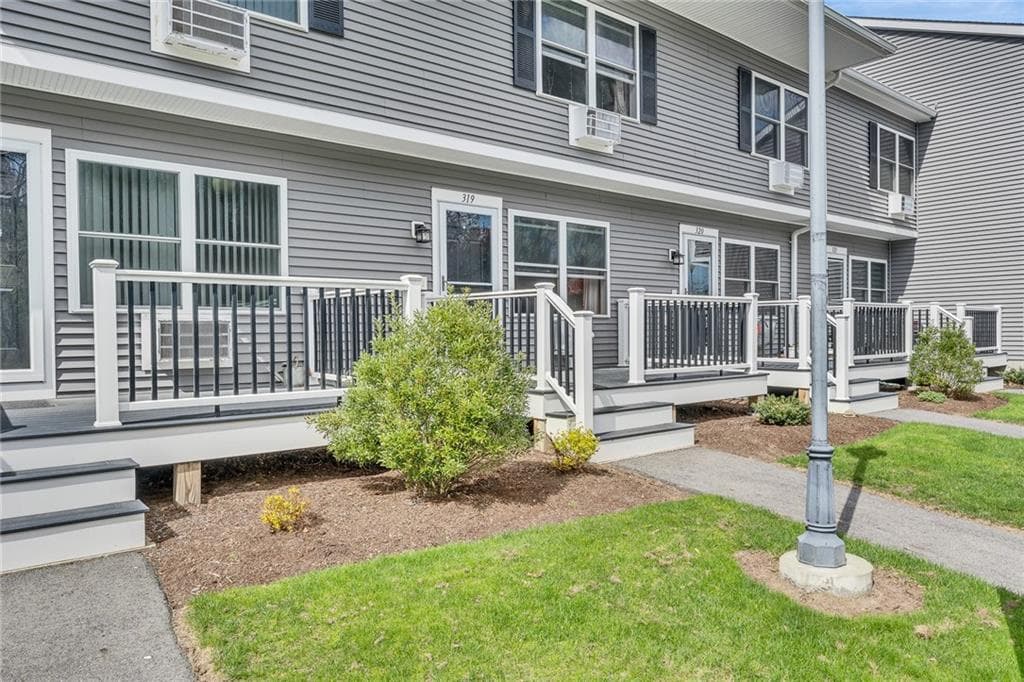 200 Post Road #319 - Photo 2