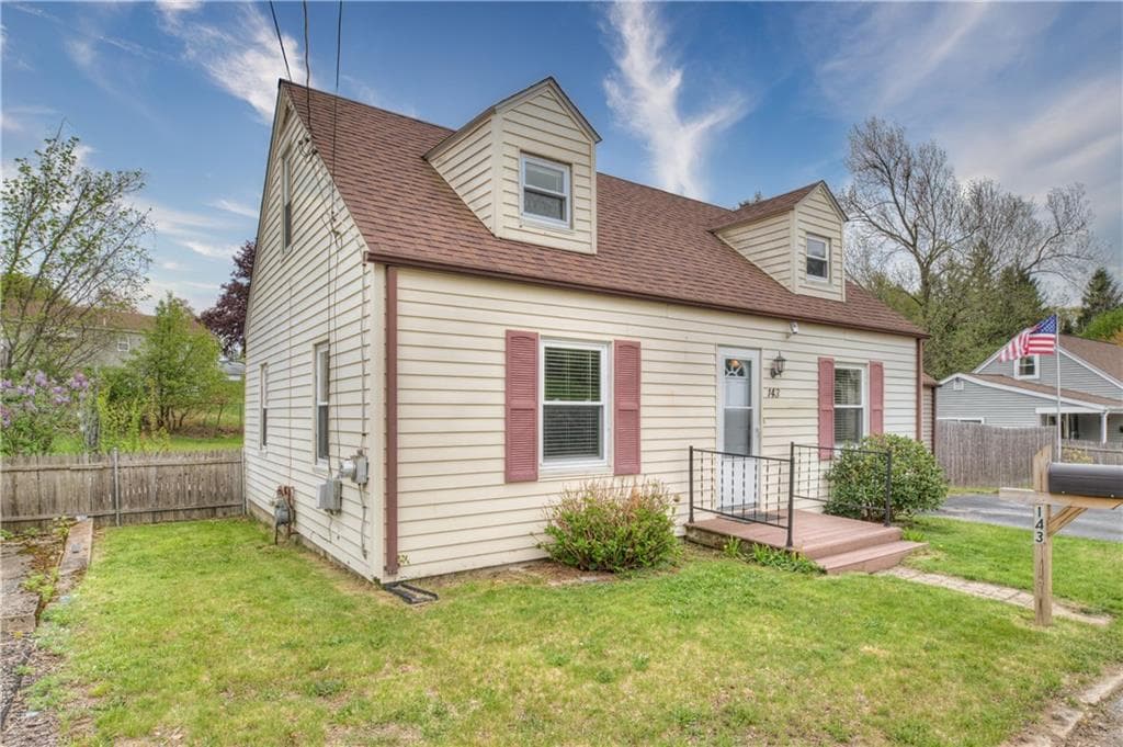 143 Phenix Avenue - Photo 2