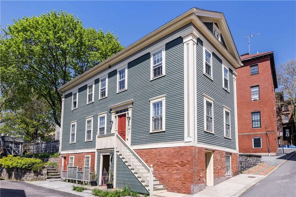48 North Court