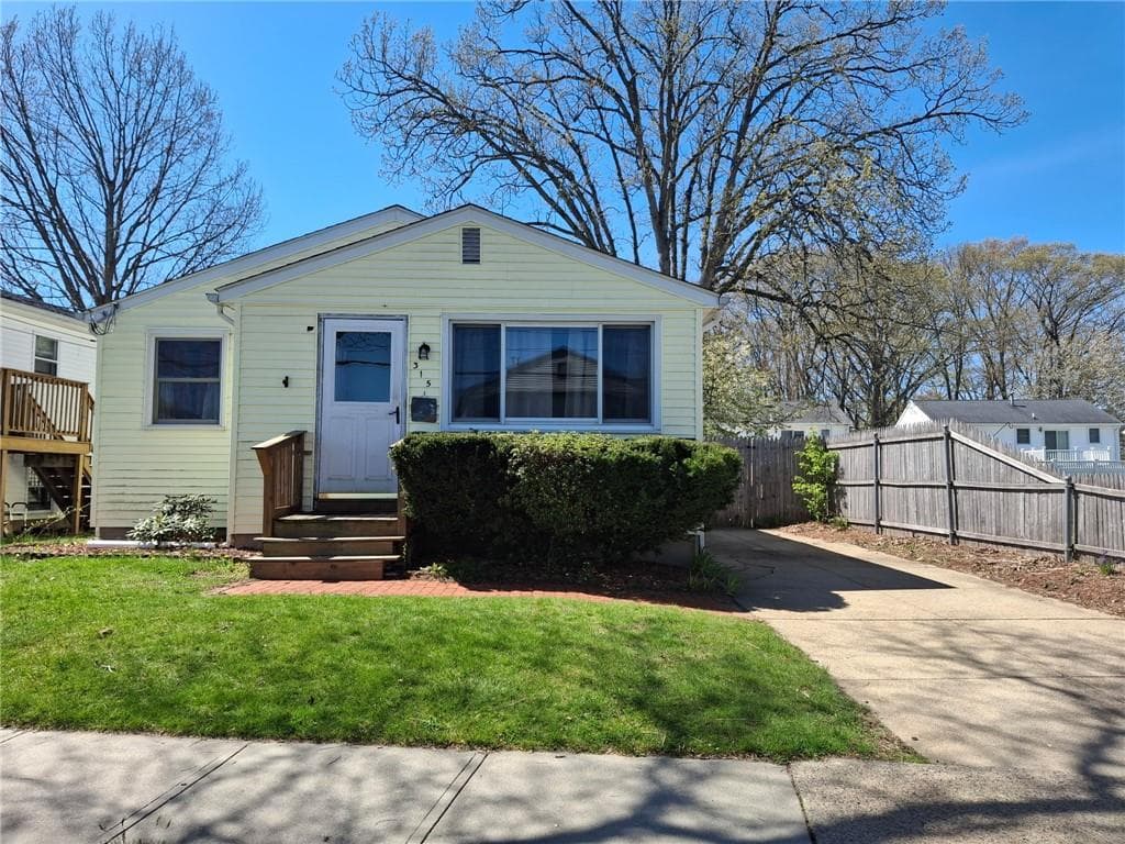 315 Grosvenor Avenue