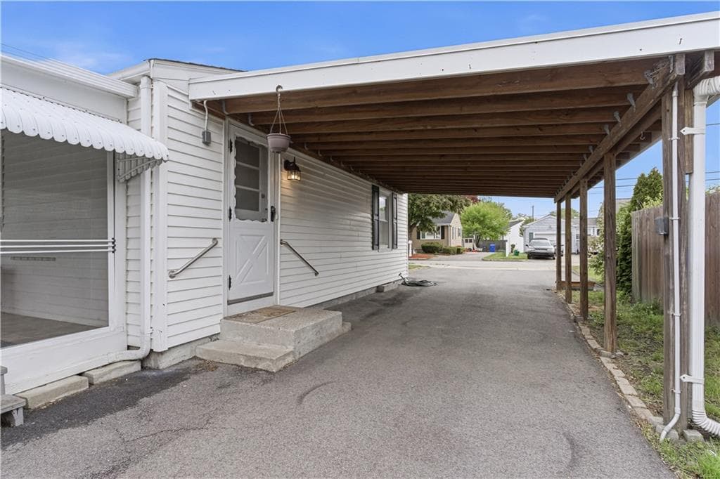 72 Julian Street - Photo 3