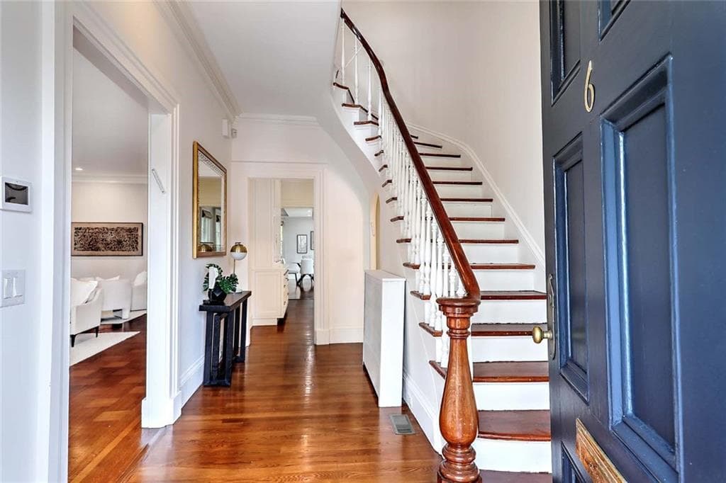 6 Olive Street - Photo 2