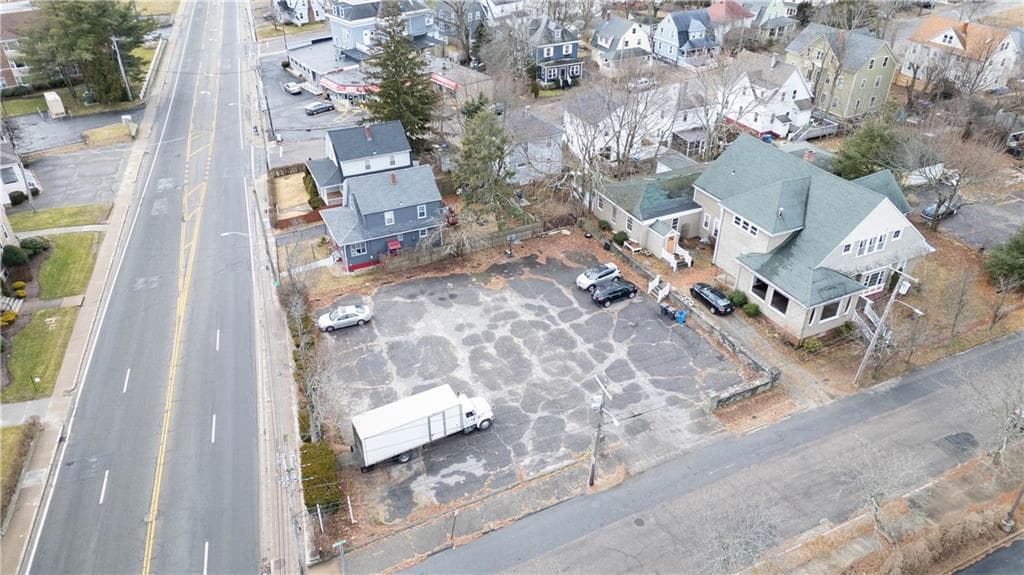 19 Warwick Avenue - Photo 3