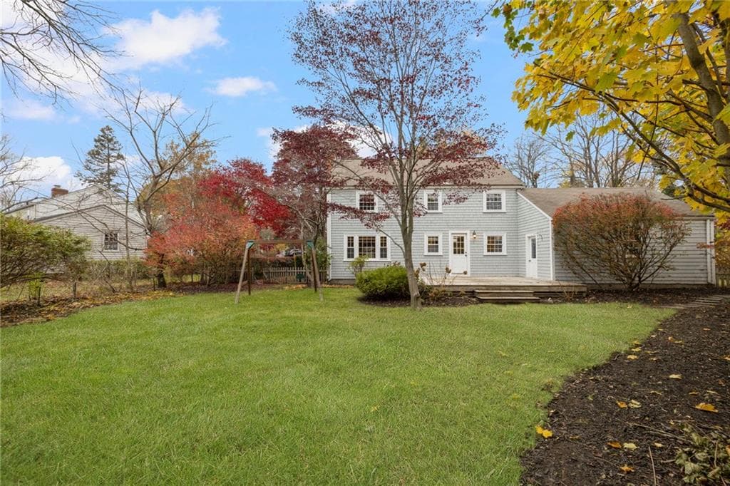 33 Melrose Avenue - Photo 4