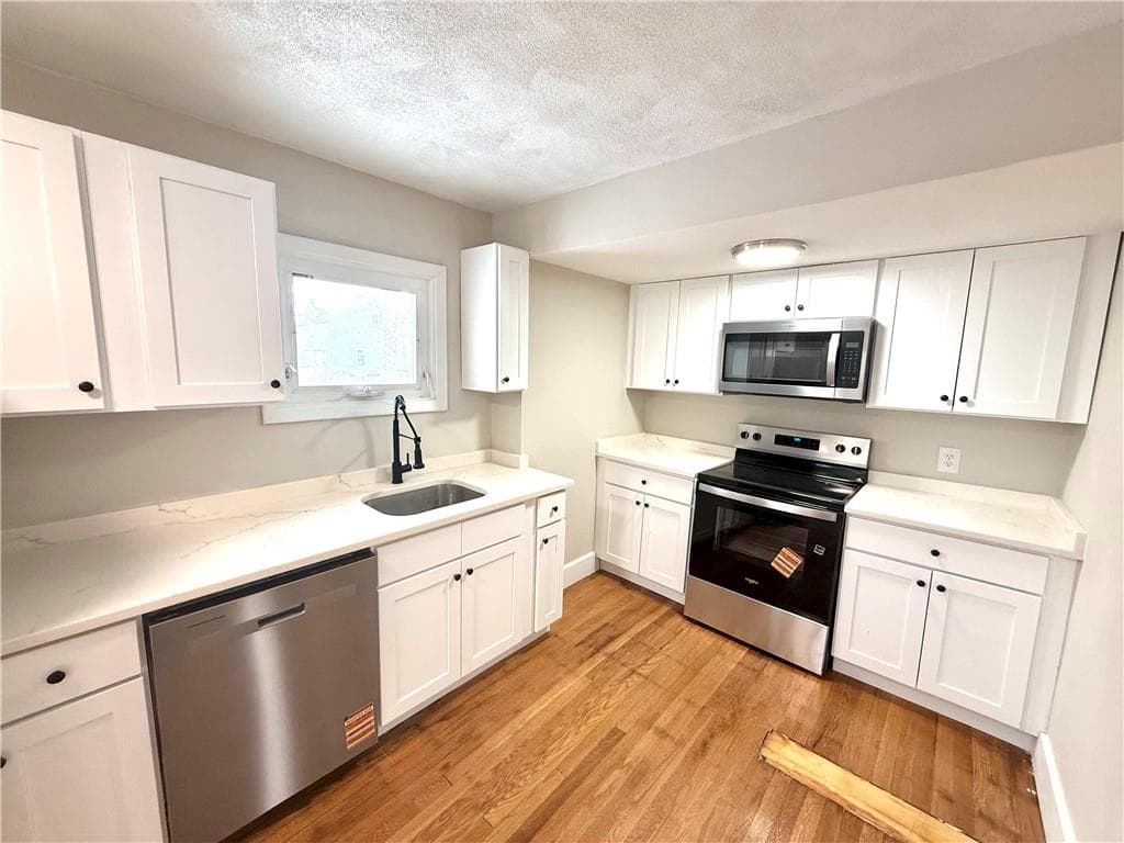 89 Armistice Boulevard - Photo 4