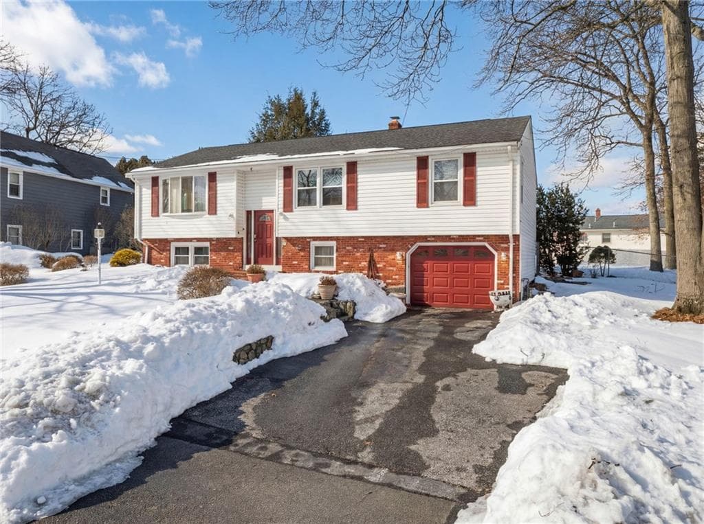 72 Julia Drive - Photo 3