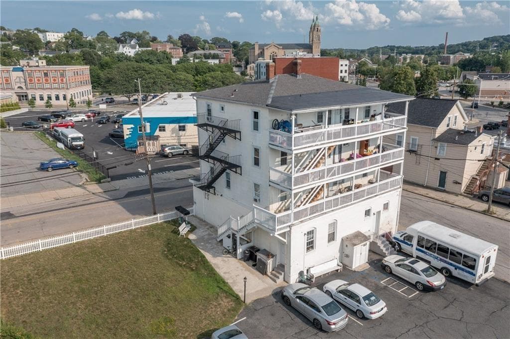 60 Rathbun Street - Photo 5