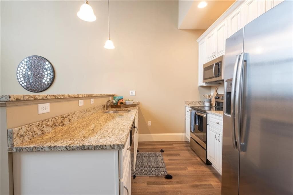 413 CENTRAL Avenue #10-112 - Photo 3