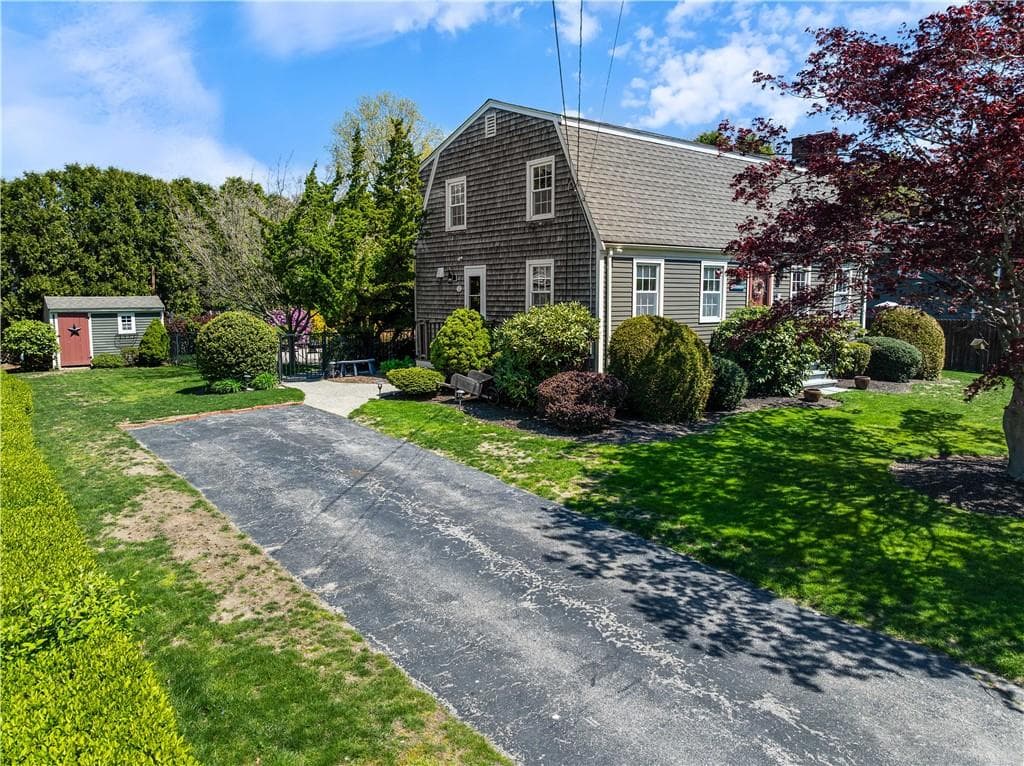 43 Academy Avenue - Photo 2