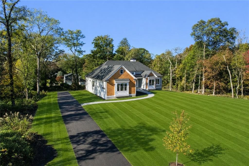 11 Carrs Lane - Photo 2